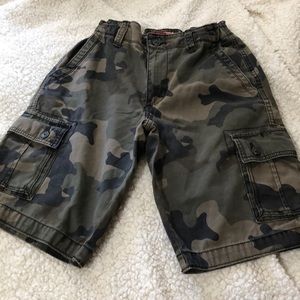 boys camo cargo shorts with pockets